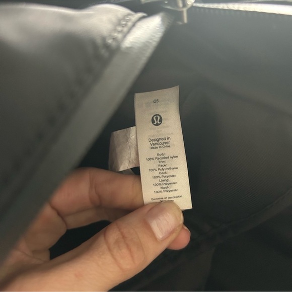 Lululemon Go Getter Weekend Duffle Bag 34L - Picture 2 of 5